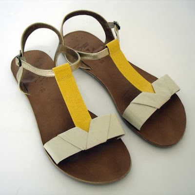 Shop by category SHOP ONLINE. Selecciona el idioma.